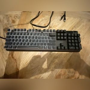 APEX PRO TKL GAMING KEYBOARD